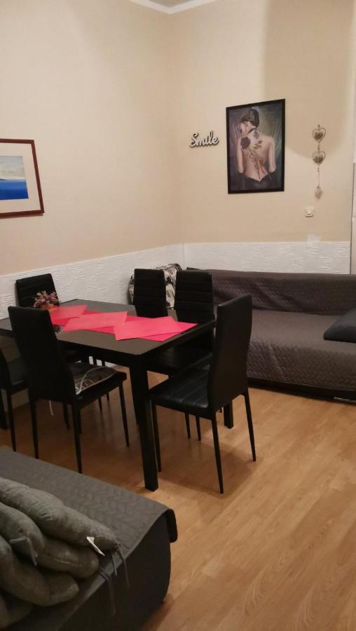 Apartman Miki พูลา ภายนอก รูปภาพ