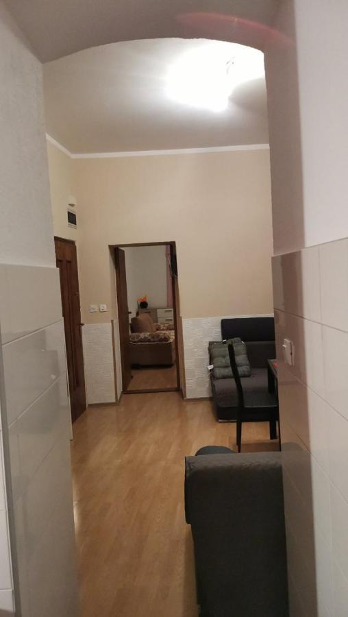 Apartman Miki พูลา ภายนอก รูปภาพ