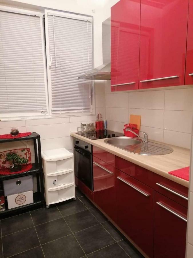 Apartman Miki พูลา ภายนอก รูปภาพ
